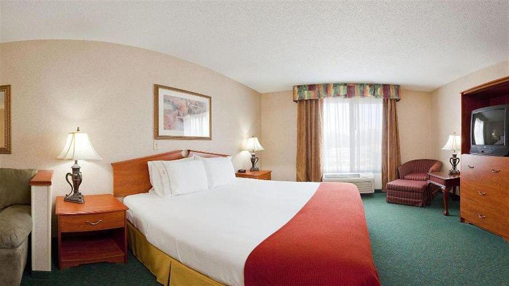 Holiday Inn Express & Suites Vermillion, An Ihg Hotel Εξωτερικό φωτογραφία