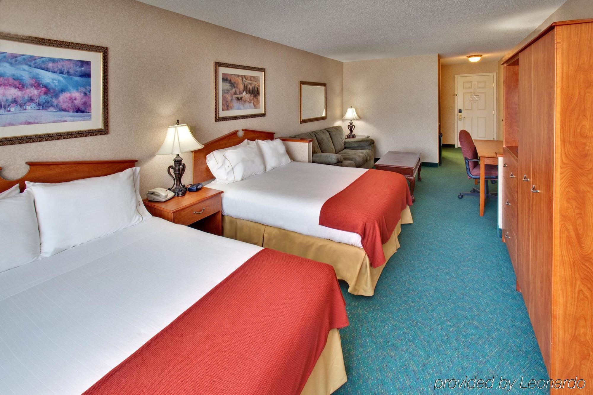 Holiday Inn Express & Suites Vermillion, An Ihg Hotel Εξωτερικό φωτογραφία