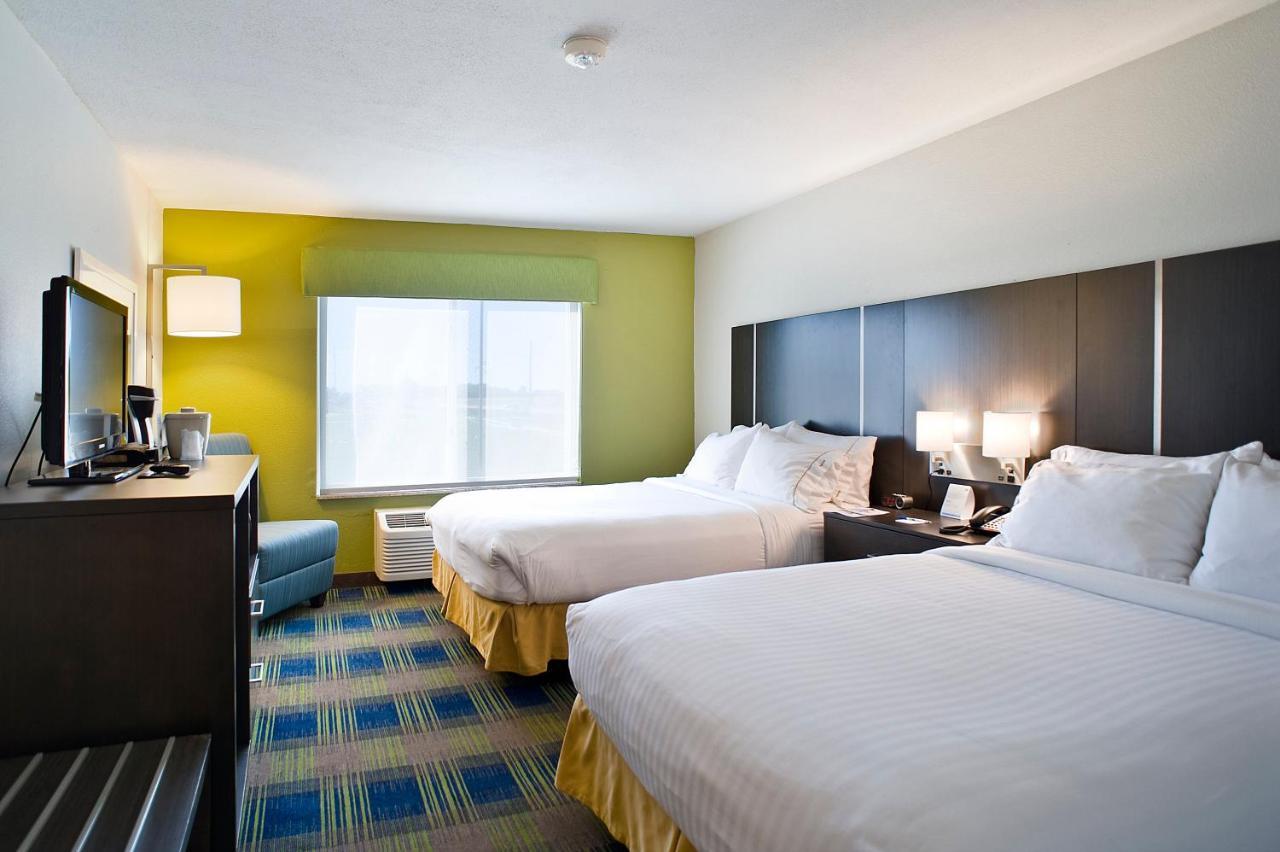 Holiday Inn Express & Suites Vermillion, An Ihg Hotel Εξωτερικό φωτογραφία