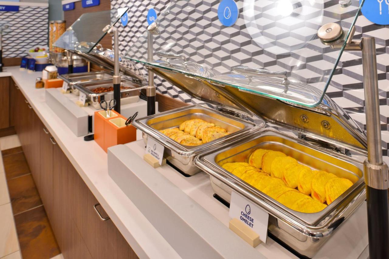 Holiday Inn Express & Suites Vermillion, An Ihg Hotel Εξωτερικό φωτογραφία